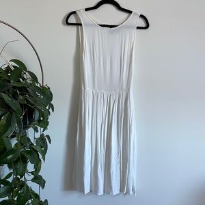 MOVING SALE! Reformation beautiful white midi dress with slits